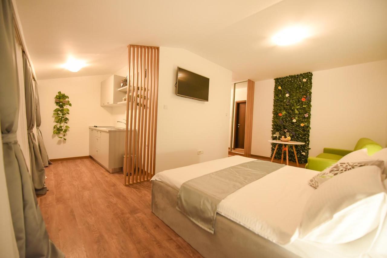 Korzo Apartmani Podgorica Luaran gambar