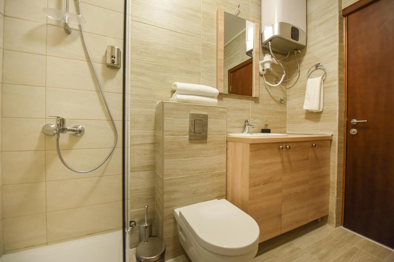 Korzo Apartmani Podgorica Luaran gambar